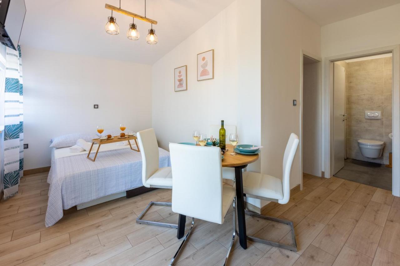 Summer Breeze Apartment Crikvenica Exterior photo