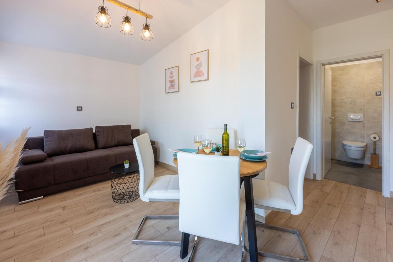 Summer Breeze Apartment Crikvenica Exterior photo