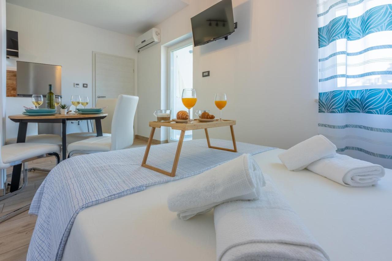 Summer Breeze Apartment Crikvenica Exterior photo